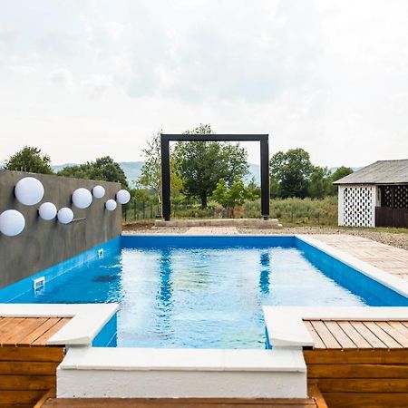 Skriveni Raj Guest House Gornji Milanovac Bagian luar foto
