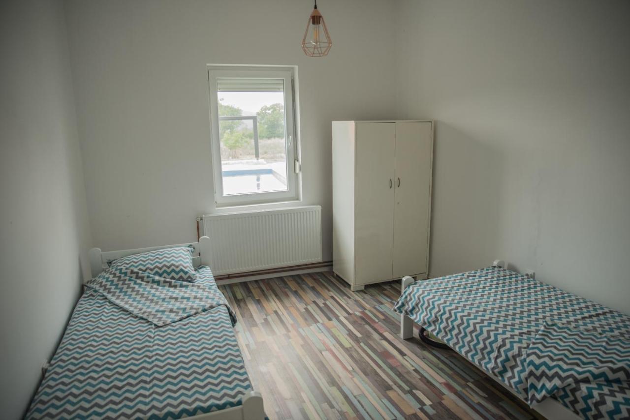 Skriveni Raj Guest House Gornji Milanovac Bagian luar foto