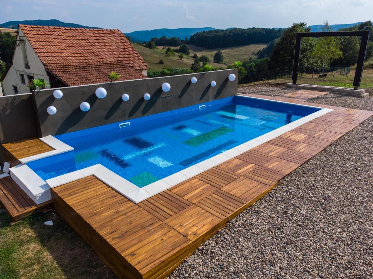 Skriveni Raj Guest House Gornji Milanovac Bagian luar foto