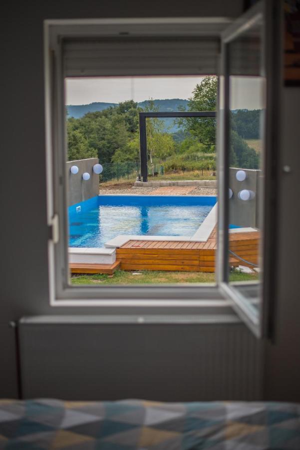 Skriveni Raj Guest House Gornji Milanovac Bagian luar foto