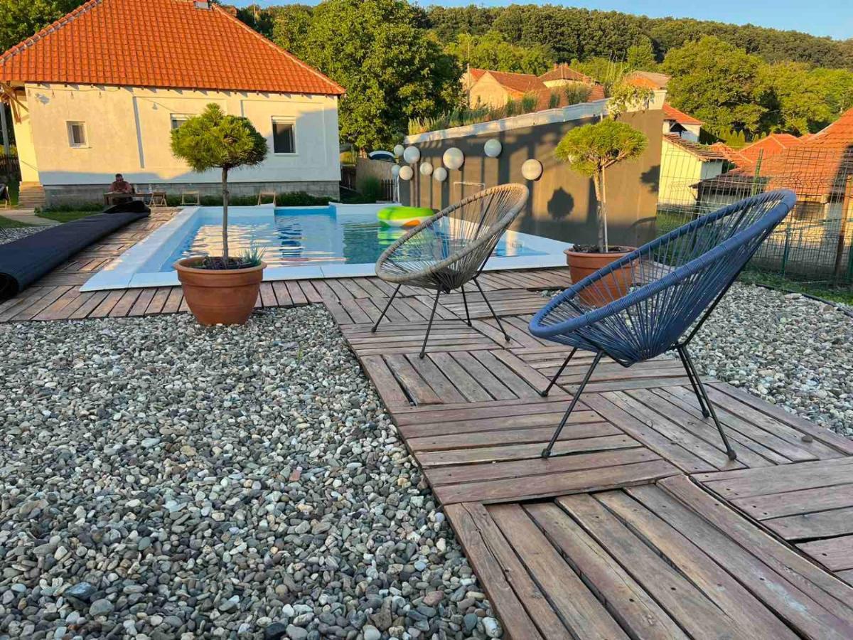 Skriveni Raj Guest House Gornji Milanovac Bagian luar foto