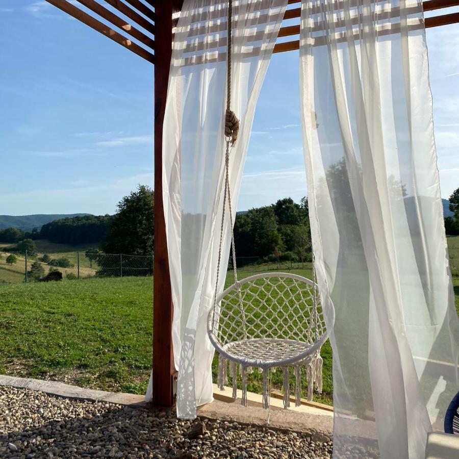 Skriveni Raj Guest House Gornji Milanovac Bagian luar foto
