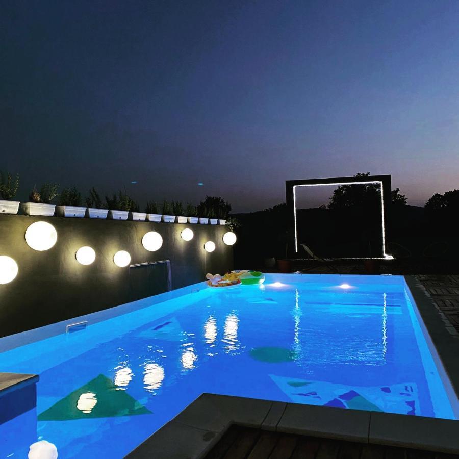 Skriveni Raj Guest House Gornji Milanovac Bagian luar foto